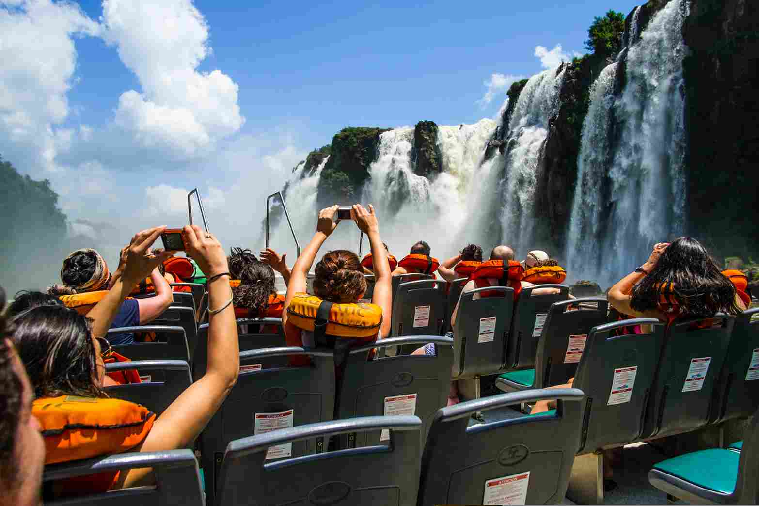 Queda de água na Foz do Iguaçu